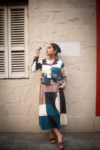 Peacock and offwhite Geometric printed Jacket and Skirt (Set of 2)