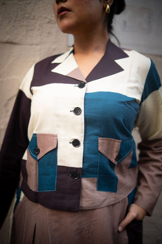 Peacock and offwhite Geometric printed Jacket and Skirt (Set of 2)