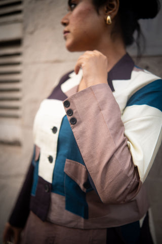 Peacock and offwhite Geometric printed Jacket and Skirt (Set of 2)