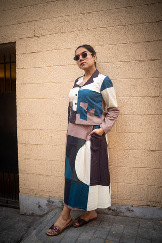 Peacock and offwhite Geometric printed Jacket and Skirt (Set of 2)