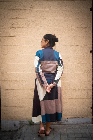 Peacock and offwhite Geometric printed Jacket and Skirt (Set of 2)