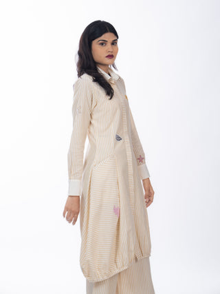 Beige Stripes Gathered Kurta Set with Embroidered Patch & Straight Pants