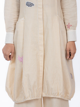 Beige Stripes Gathered Kurta Set with Embroidered Patch & Straight Pants