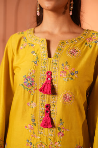 Lemon Green Lawn Embroidered Kurta Set with Dupatta