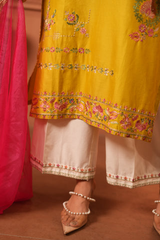 Lemon Green Lawn Embroidered Kurta Set with Dupatta