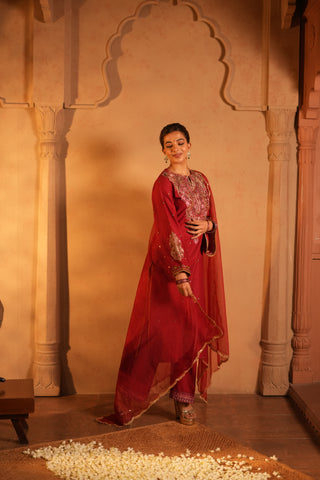 Red Lawn Embroidered  Kurta Set With Dupatta