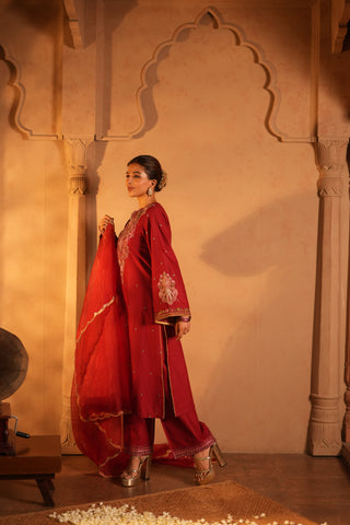 Red Lawn Embroidered  Kurta Set With Dupatta