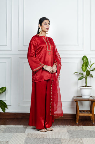 Red Gajji silk Embroiderd sharara set with elasticated waist pant and dupatta
