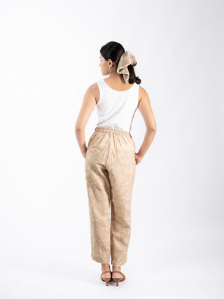 Natural Shell Printed Textured Barrel Pants
