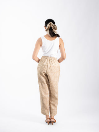 Natural Shell Printed Textured Barrel Pants